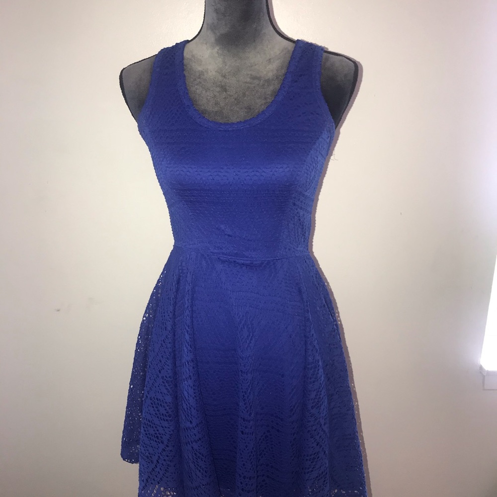 Express Dress - Picture 3 of 4
